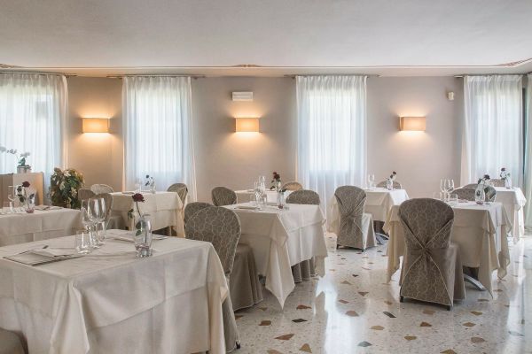 Wine Hotel San Giacomo Activity & Wellness (Paderno del Grappa)